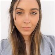 Profesora de matemáticas imparte clases hasta bachillerato